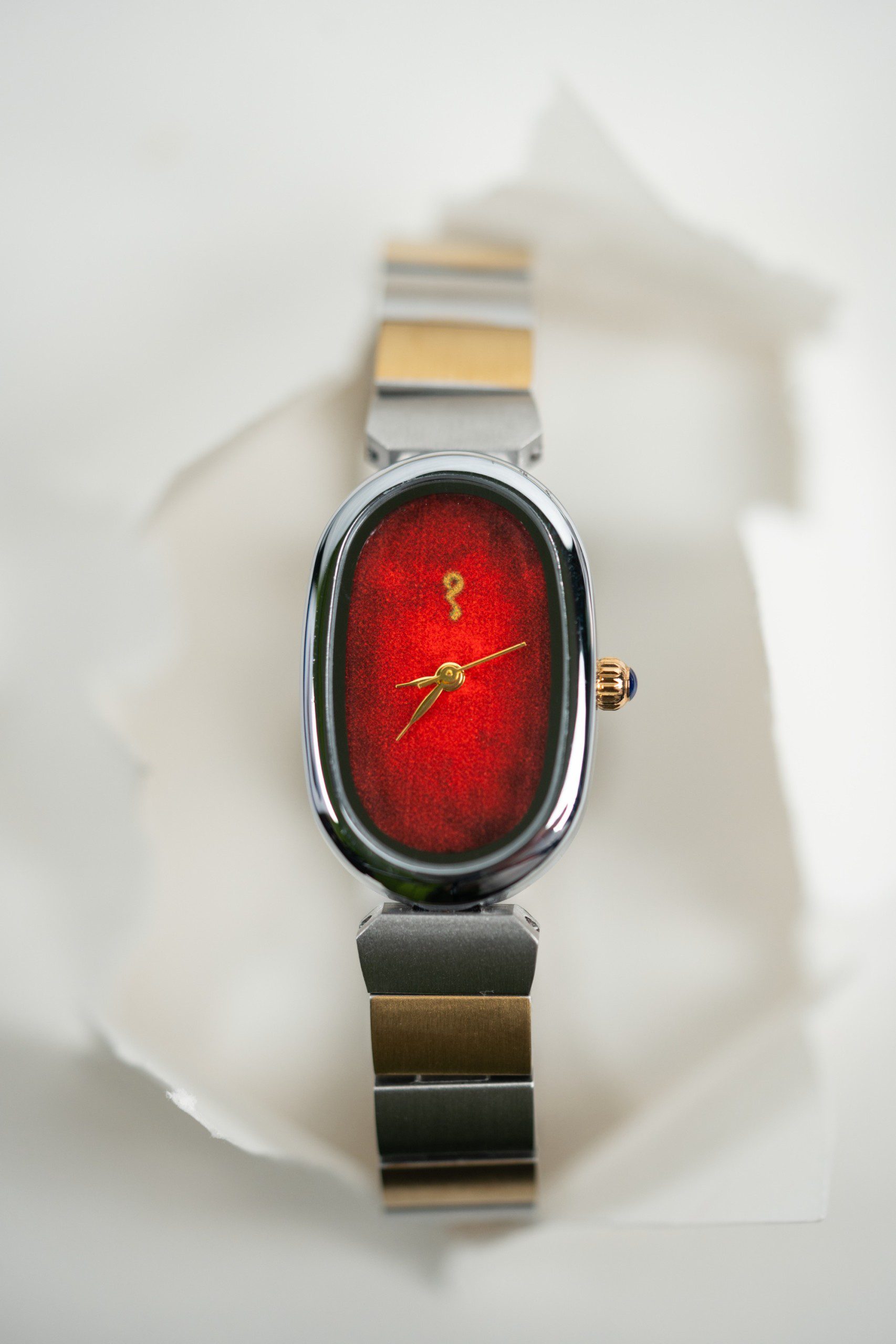 Anugraha Crimson Red – Tuton
